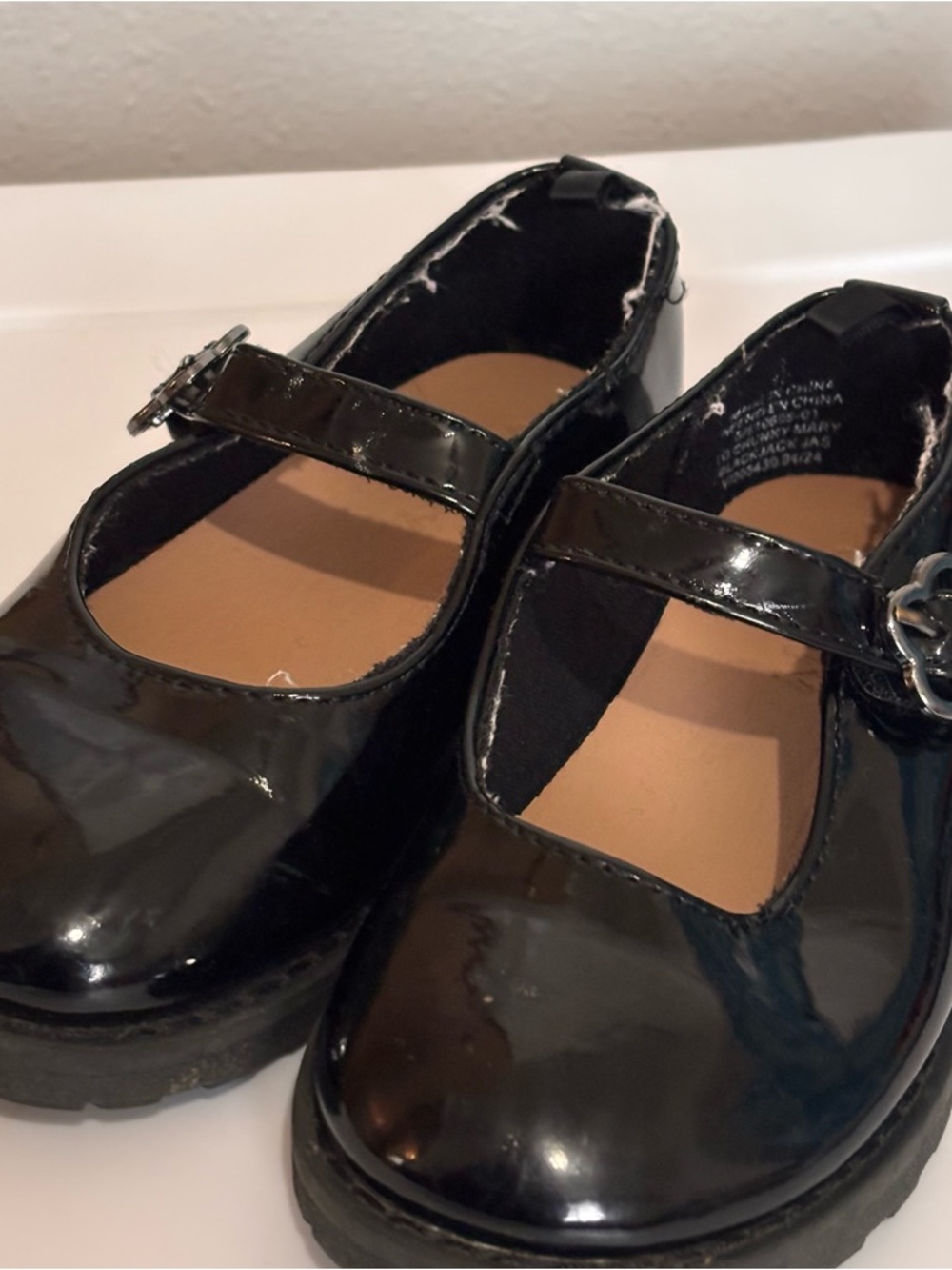 Old Navy Black Patent Mary Jane Shoes for Kids